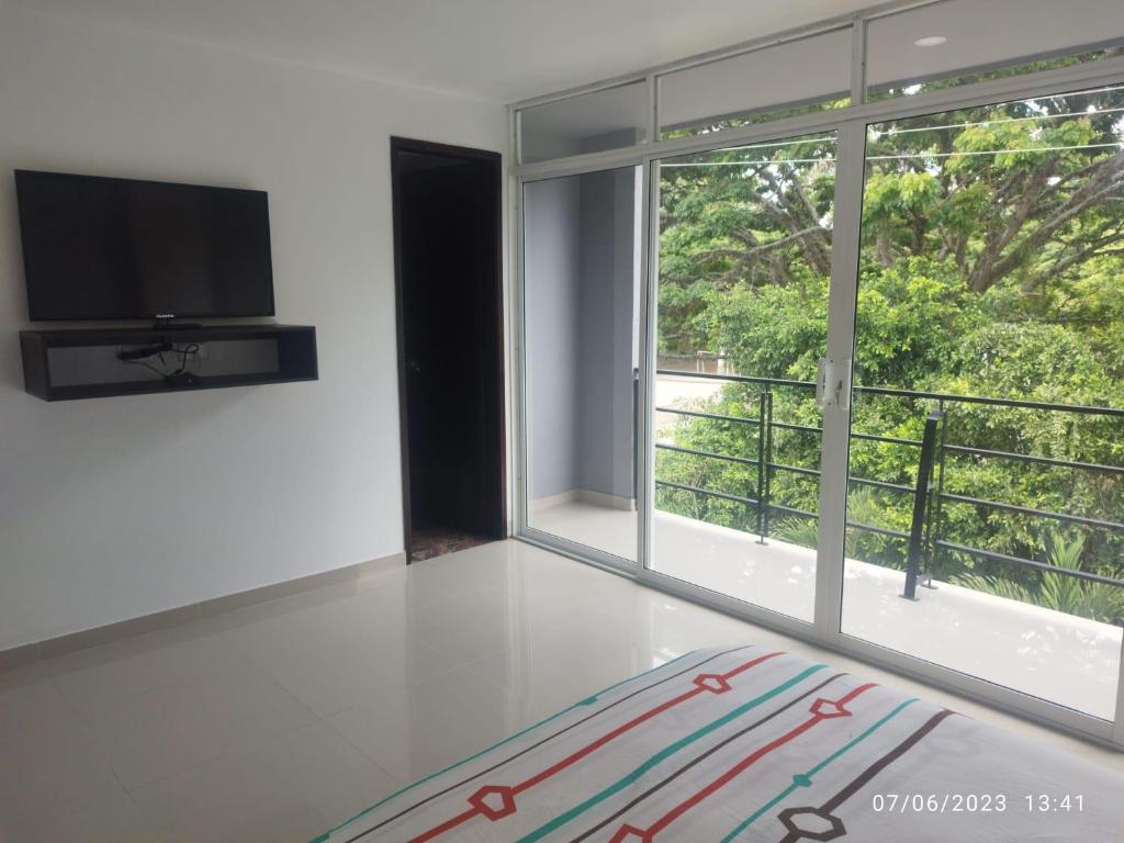 Balcones de la Rivera Apartamento Azulejo 3 - Familiensuite Mit Balkon