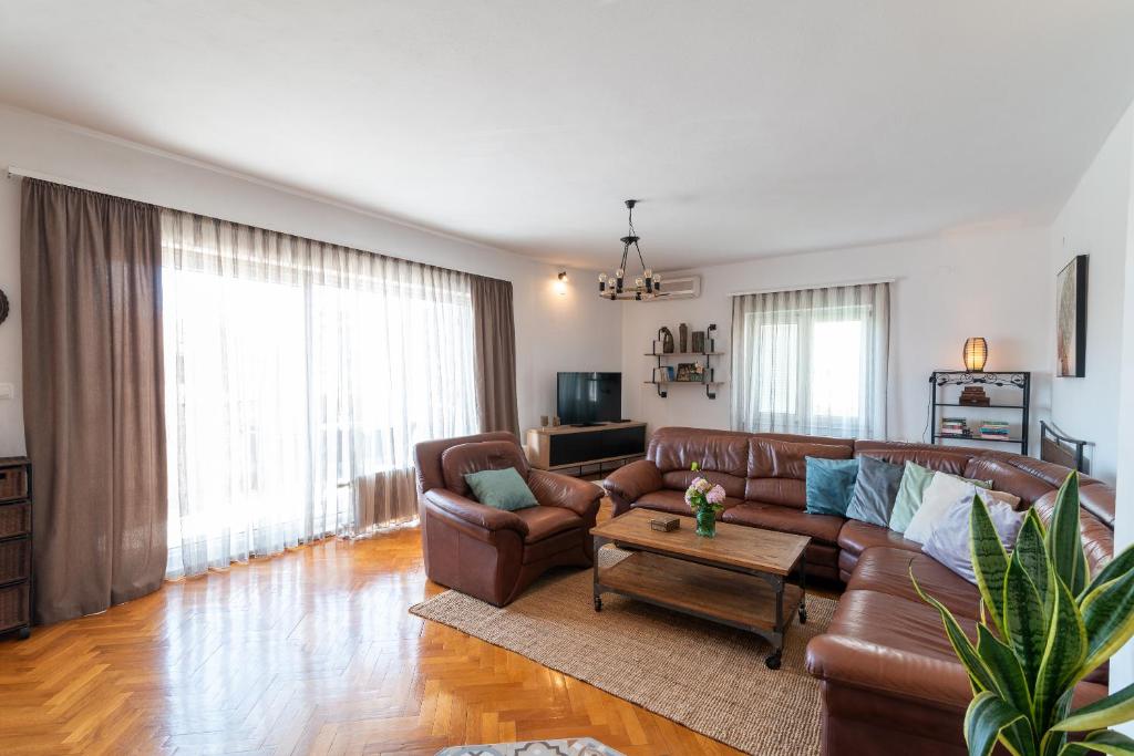 TV a/nebo společenská místnost v ubytování Apartment Kambel