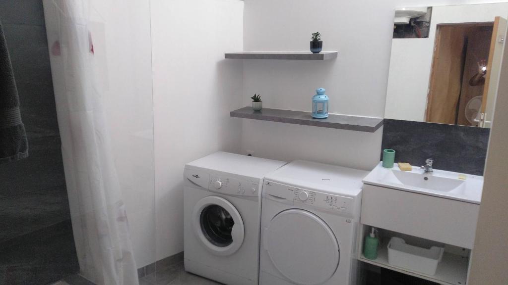 Fotografia z galérie ubytovania Duplex en Pierre Proche des Arenes v destinácii Arles