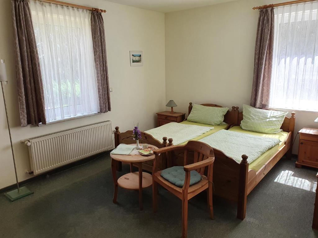 Gästezimmer-Zum Krug im grünen Kranze - Chambre Simple Standard