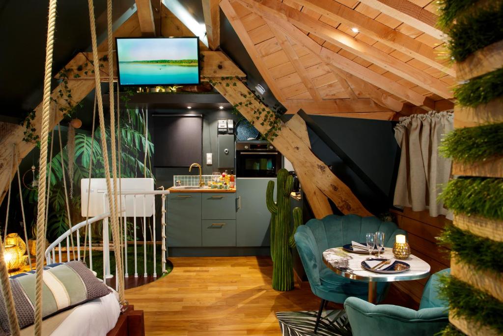 Sweety Loft Suites romantique avec jacuzzi - Suite Met Kingsize Bed En Spabad