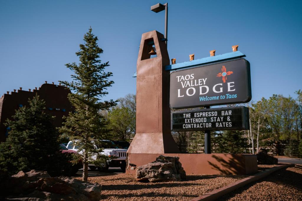 Certifikát, hodnocení, plakát nebo jiný dokument vystavený v ubytování Taos Valley Lodge