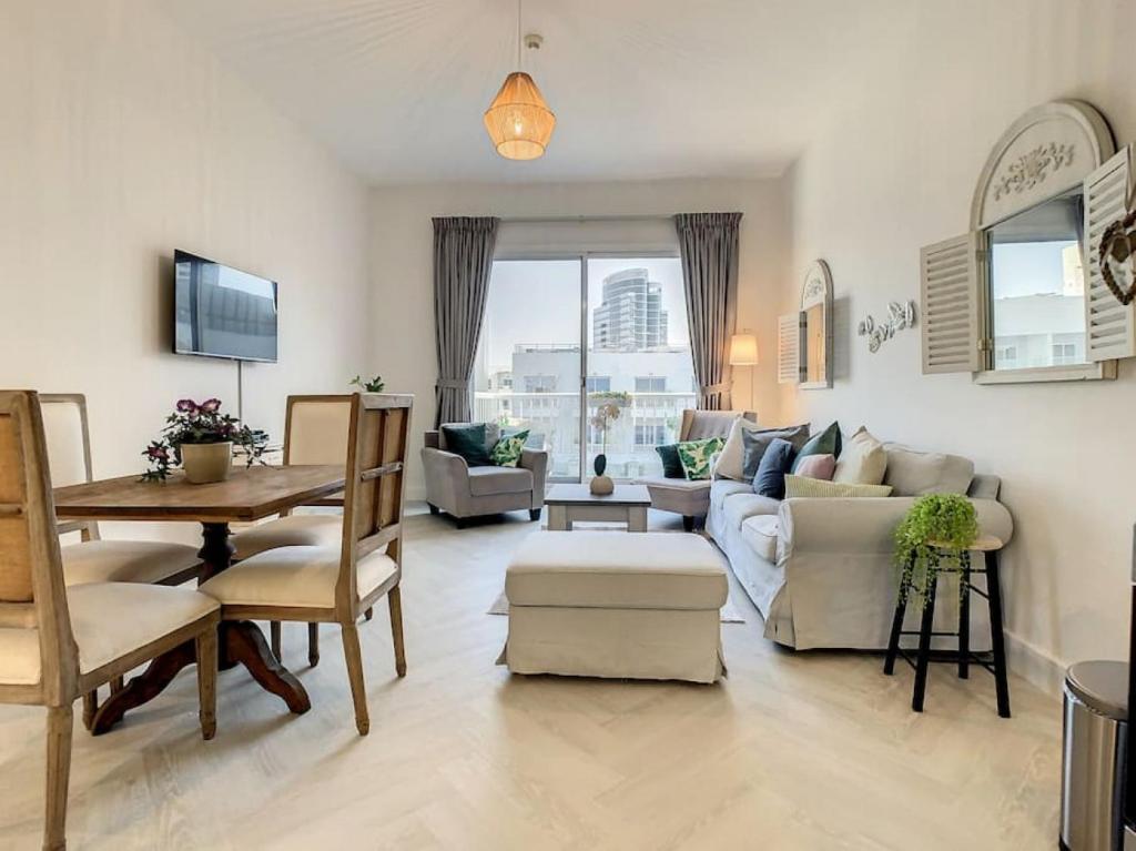 Key View- Knightsbridge Court