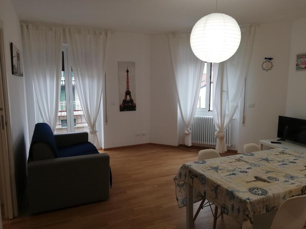 Foto dalla galleria di Casa Caterina a Noli