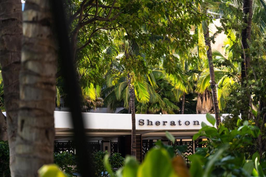 Zahrada ubytování Sheraton Waikiki Beach Resort