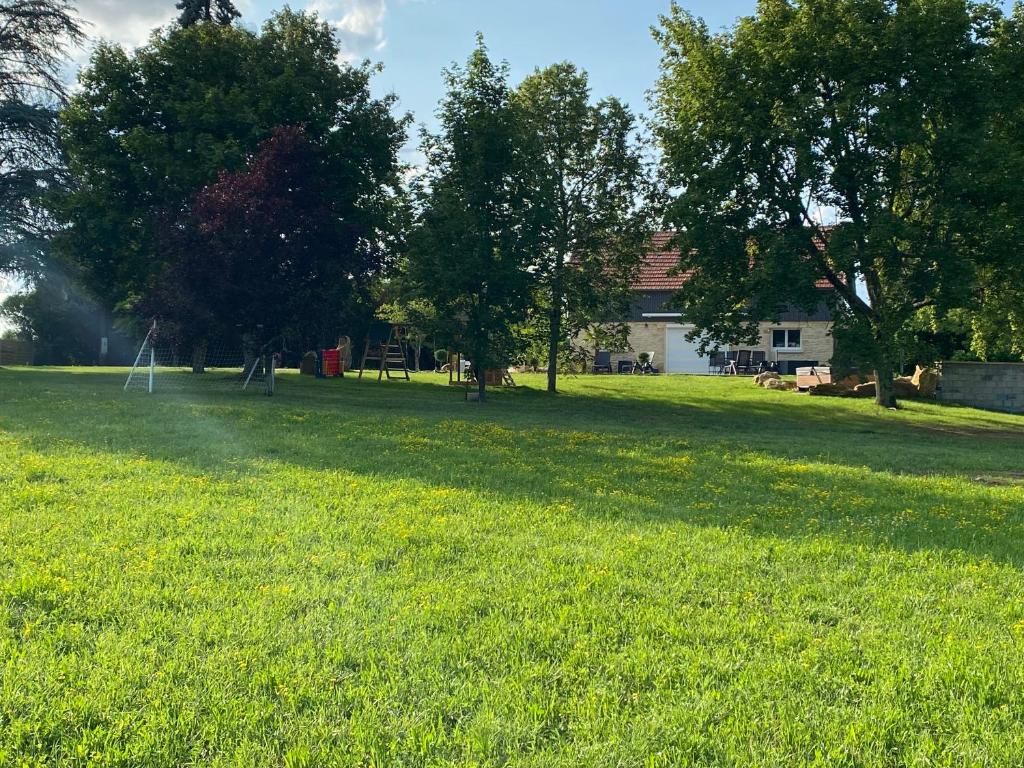 Zahrada ubytování gîte Le Mont Marsis