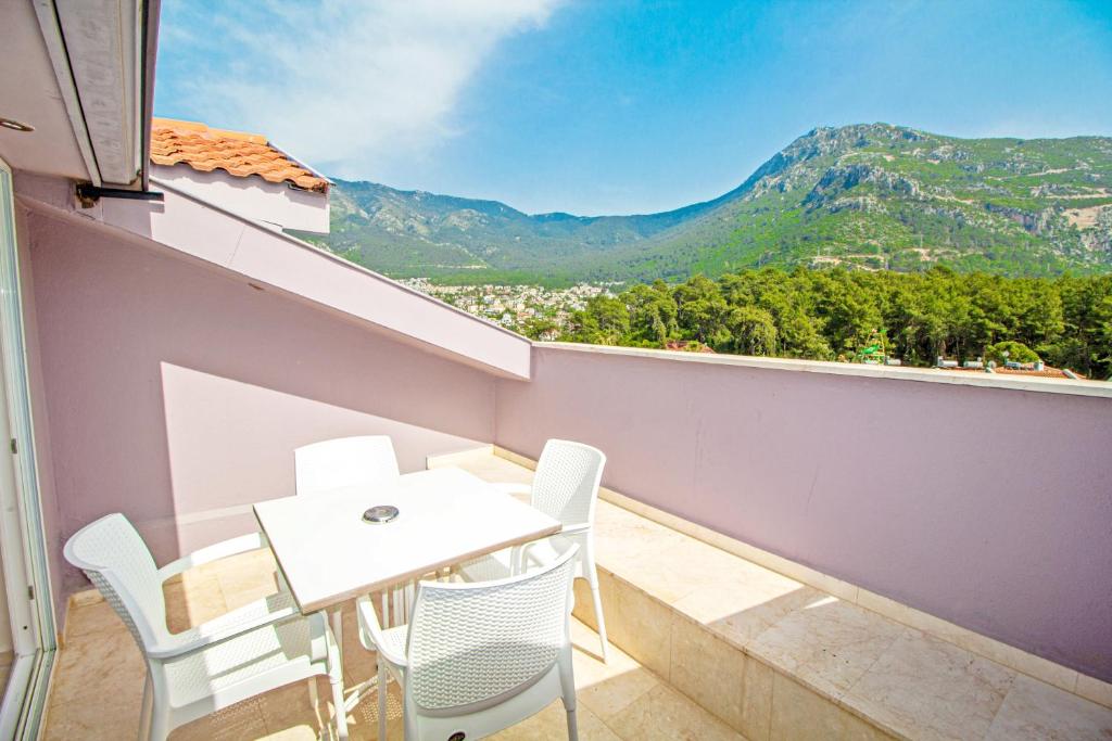 Nespecifikovaný výhled na hory nebo výhled na hory při pohledu z apartmánu