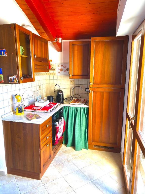 Kuchyň nebo kuchyňský kout v ubytování B&B Su Canistreddu