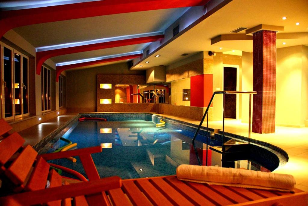 Bazén v ubytování Spa & wellness Villa Garetov Konak nebo v jeho okolí