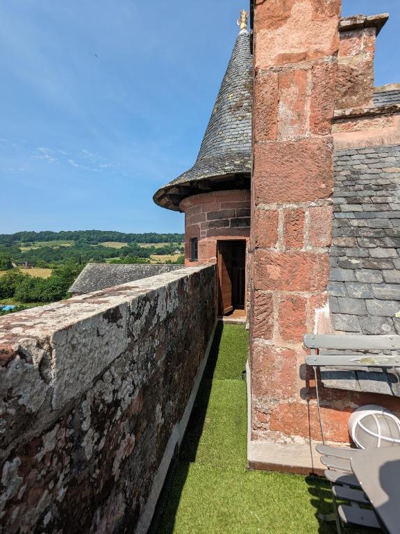 Fotografie z fotogalerie ubytování Château de Vassinhac chambres d'hôtes Collonges la rouge v destinaci Collonges