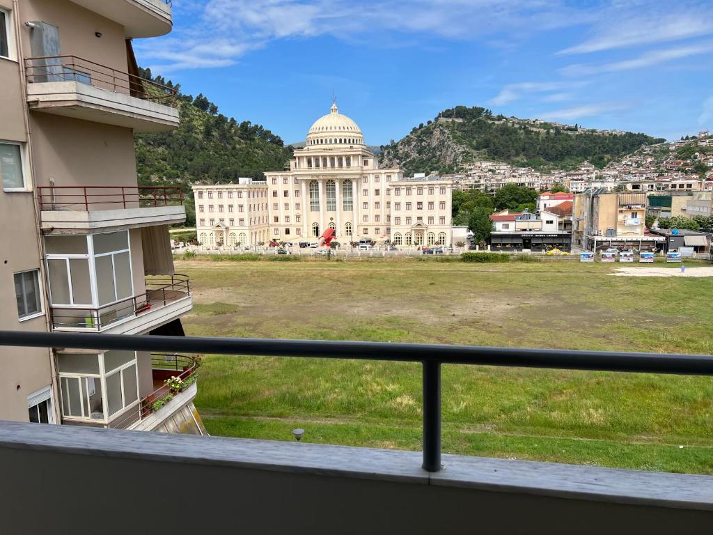 Entire apartment castle view - Image 6