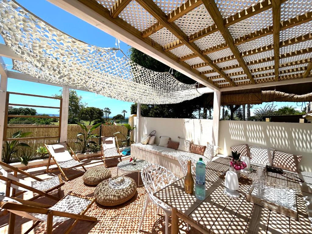 Endless Summer Beach House, Zahara de los Atunes – Updated ...