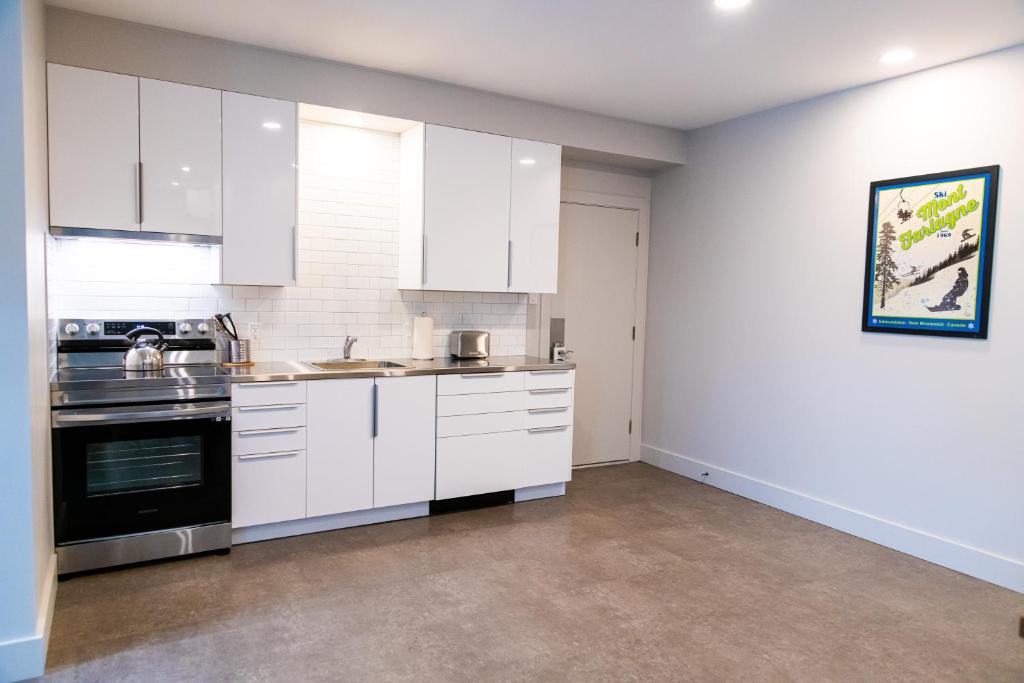 Morel Executive Suites - King Studio