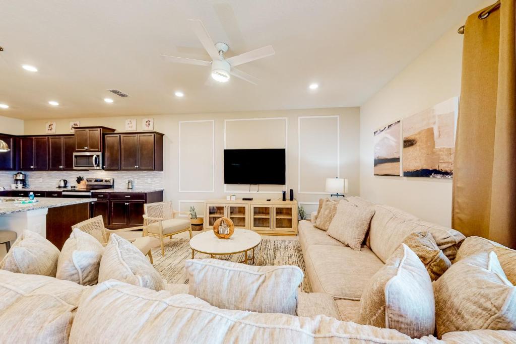 Summer Bliss Windsor Island Resort, Davenport (updated prices 2024)