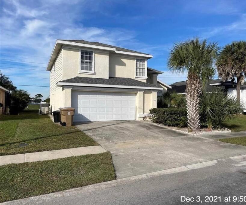 Cheerful 2 level home,4 bedrooms,3 baths and pool - отзывы и видео