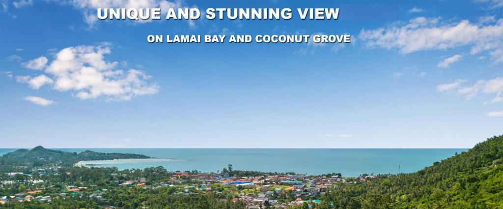 een uitzicht op de stad en de oceaan met de woorden uniek en prachtig uitzicht op bij Awesome sea view pool studio B - 2 people - Lamai Bay View - Koh Samui in Lamai