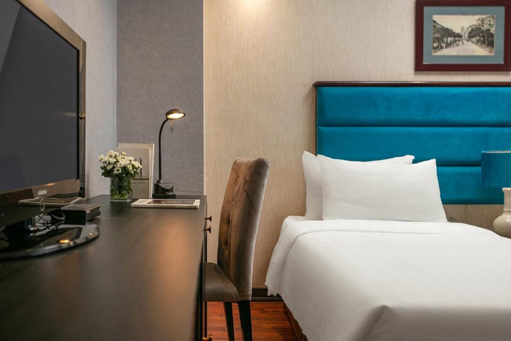 TV a/nebo společenská místnost v ubytování Ja Cosmo Hotel and Spa