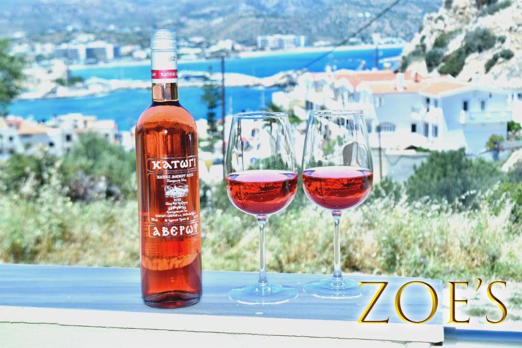 Zoe's House w/ Panoramic View 2BR AC 5min walk DT, Karpathos Town