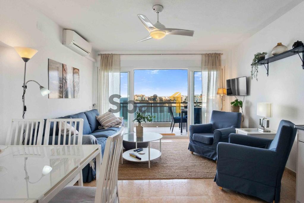 Torrevieja Los locos Beach Luz de mar, Apartment with sea ...