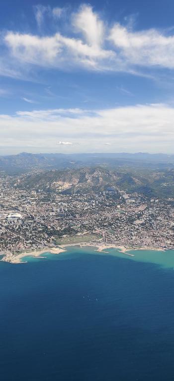 Pemandangan dari udara bagi Studio avec terrasse en bord de mer Marseille