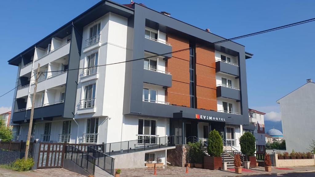 una imagen de un edificio de apartamentos en Bolu Evim Otel, en Bolu