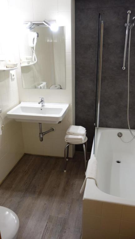 Koupelna v ubytování Hotel Vicente