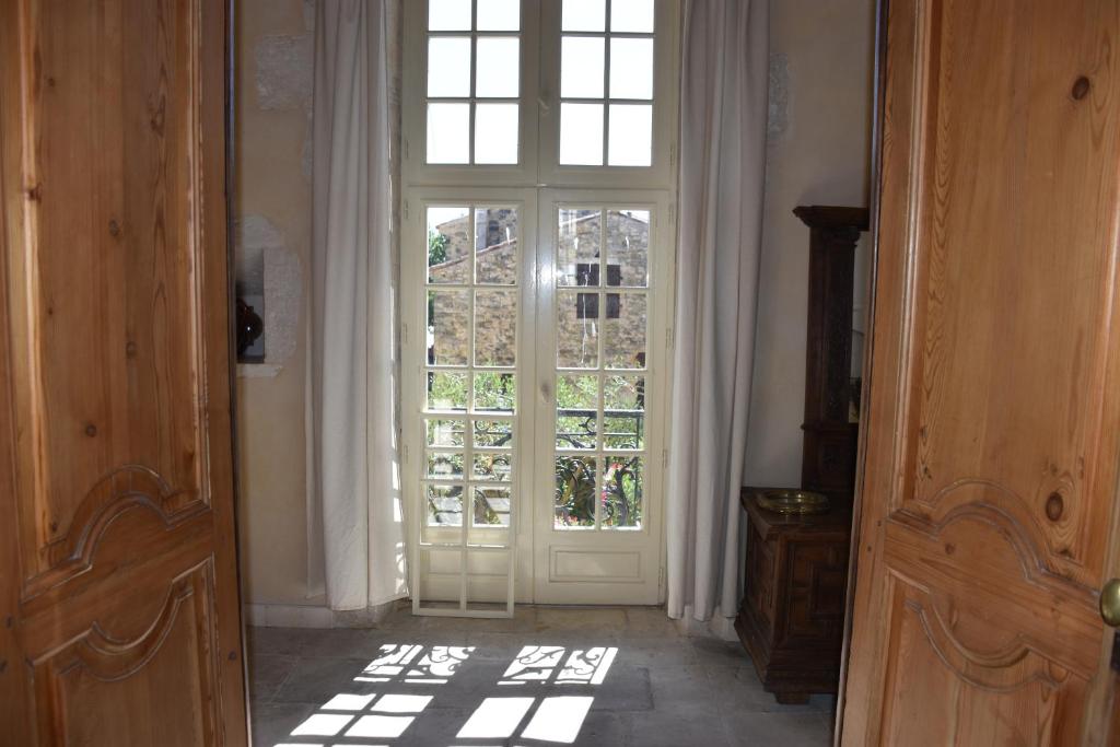 Fotografie z fotogalerie ubytování Prieuré du 17è dans l'Ardèche méridionale v destinaci Vagnas