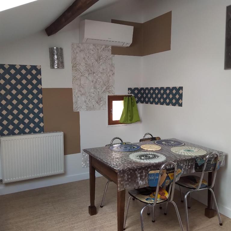 Fotografie z fotogalerie ubytování Espace Beléverte Bussière 2 Albizia appartement meublé de 2 chambres v destinaci Oullins