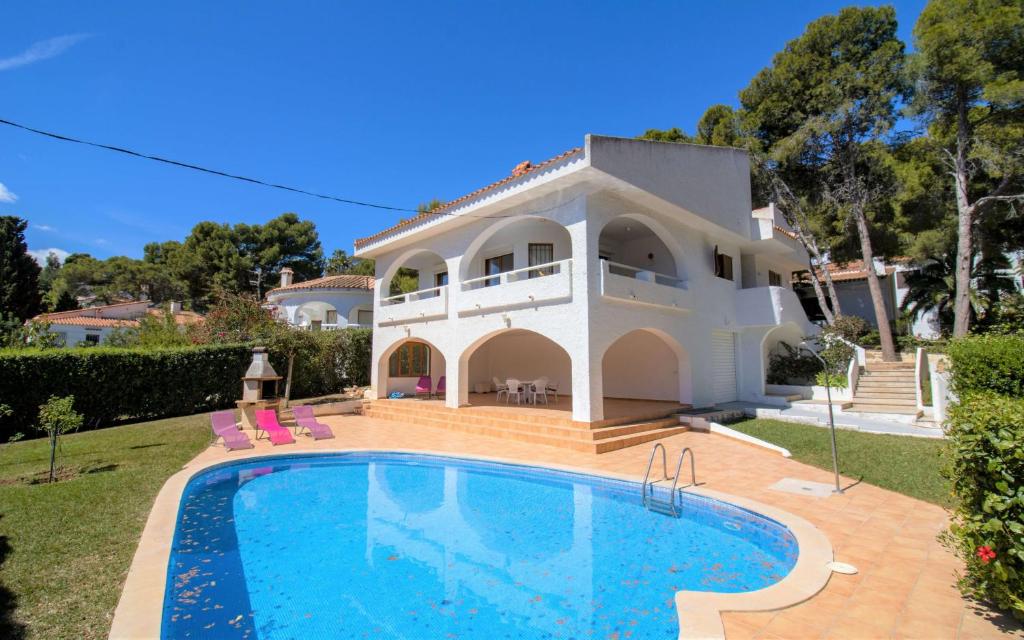 Villa con piscina y casa en Villa con jardin y piscina privada ALCOSSEBRE Albert Villas en Alcocéber