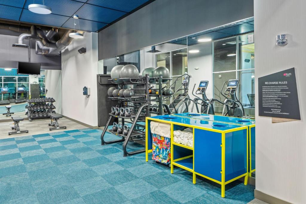Fitness centrum a/nebo fitness zařízení v ubytování Aloft Anchorage