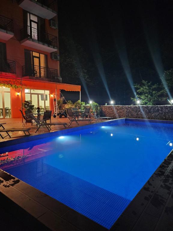 Bazén v ubytování Vizitori Hotel nebo v jeho okolí