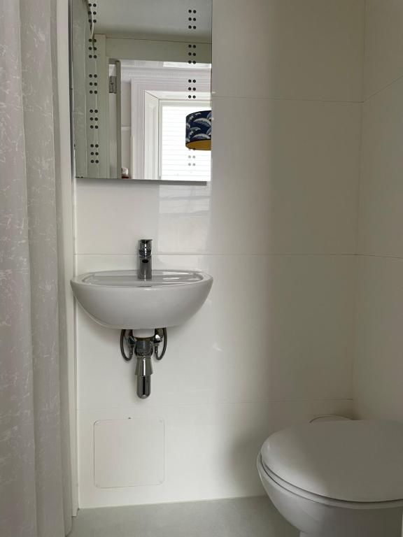 St. David's Hotels Paddington - Resim 16