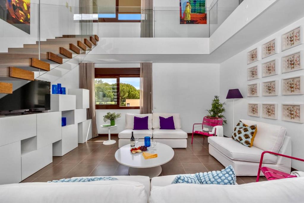 Central Algarve Duplex Retreat with Garden & Pool