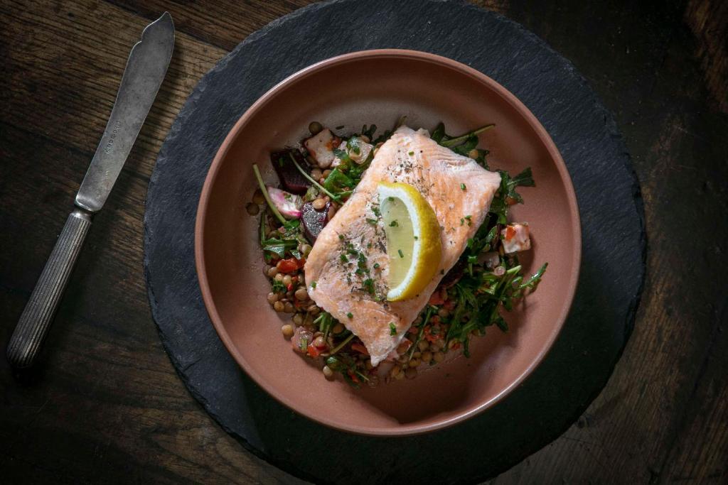 The Crown London, WorldHotels Distinctive - Resim 38