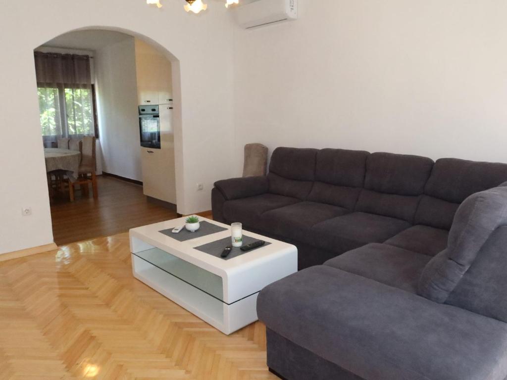 Posedenie v ubytovaní Holiday Home Čulina by Interhome