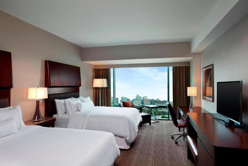 TV a/nebo společenská místnost v ubytování The Westin Wilmington