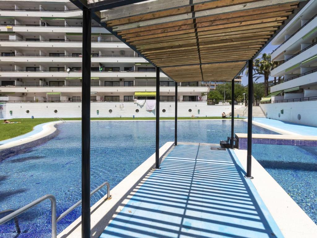 Bazén v ubytovaní Apartment Riviera Park by Interhome alebo v jeho blízkosti