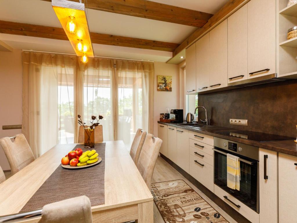 Kuchyň nebo kuchyňský kout v ubytování Apartment Zen by Interhome