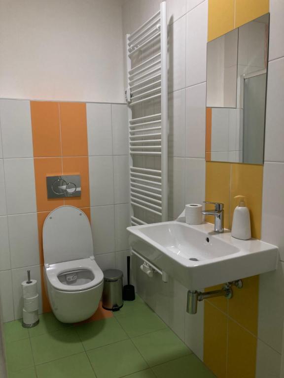 Koupelna v ubytování Capsule hostel Žižkov tower