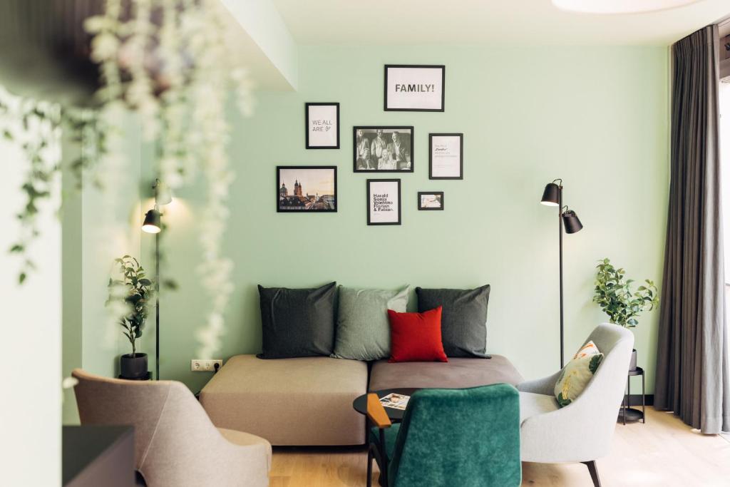 Posezení v ubytování harry's home Berlin-Moabit hotel & apartments
