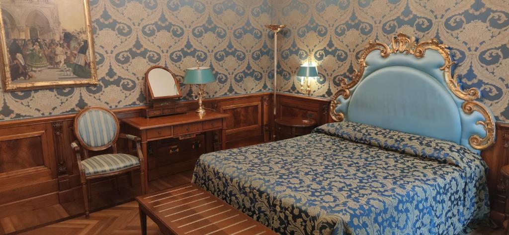 Łóżko lub łóżka w pokoju w obiekcie Bellevue Luxury Rooms - San Marco Luxury