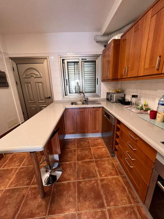 Kuchyň nebo kuchyňský kout v ubytování Apartamentos Vista Marina - El Médano