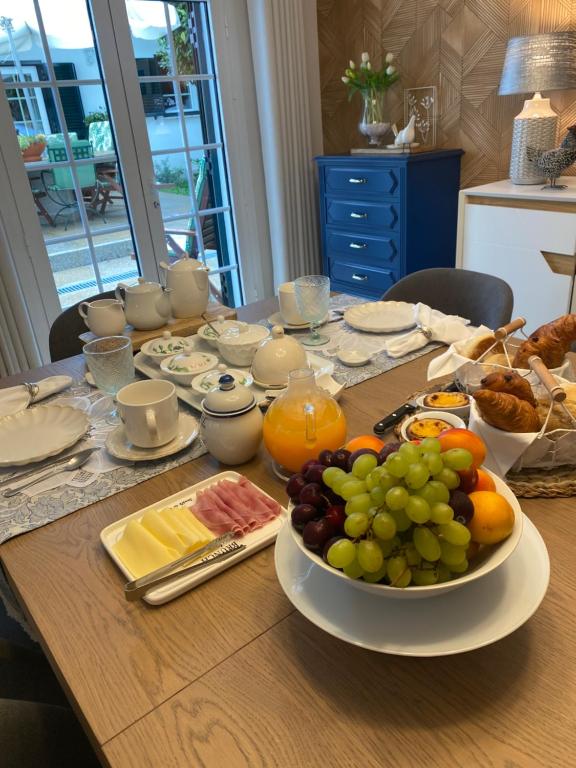 Flowers & Faces Guesthouse - 4