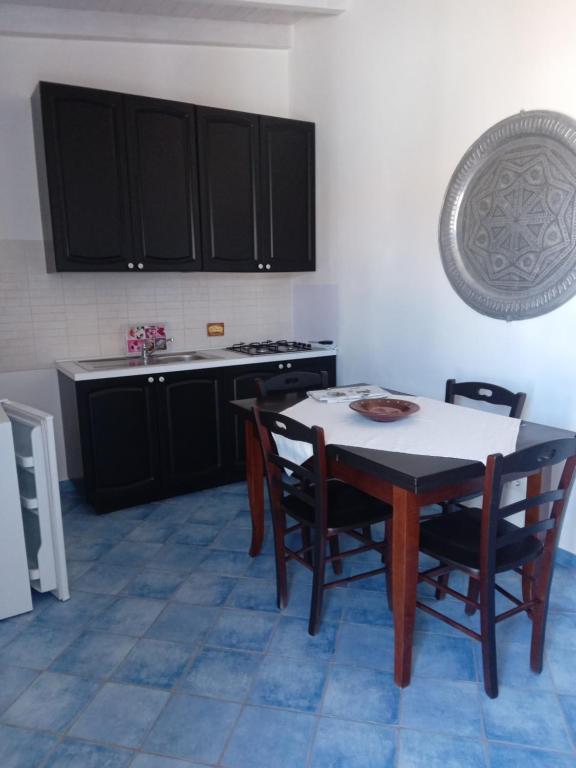 A kitchen or kitchenette at Villa Lucia
