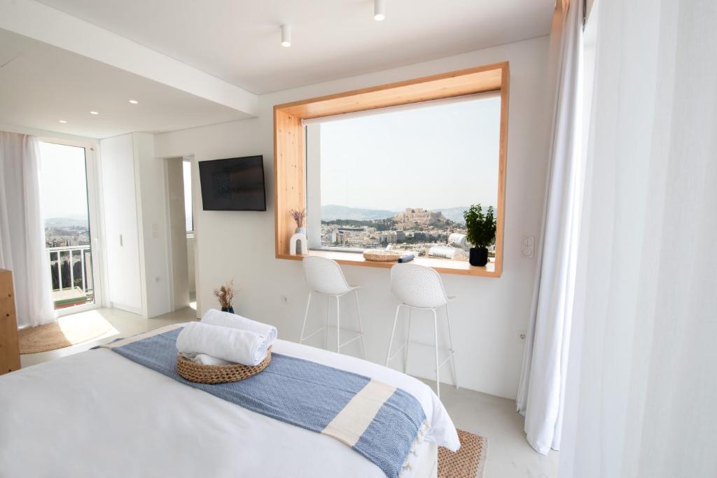 Aegean Loft Acropolis & Athens 360 view + hot tub, Athens Updated