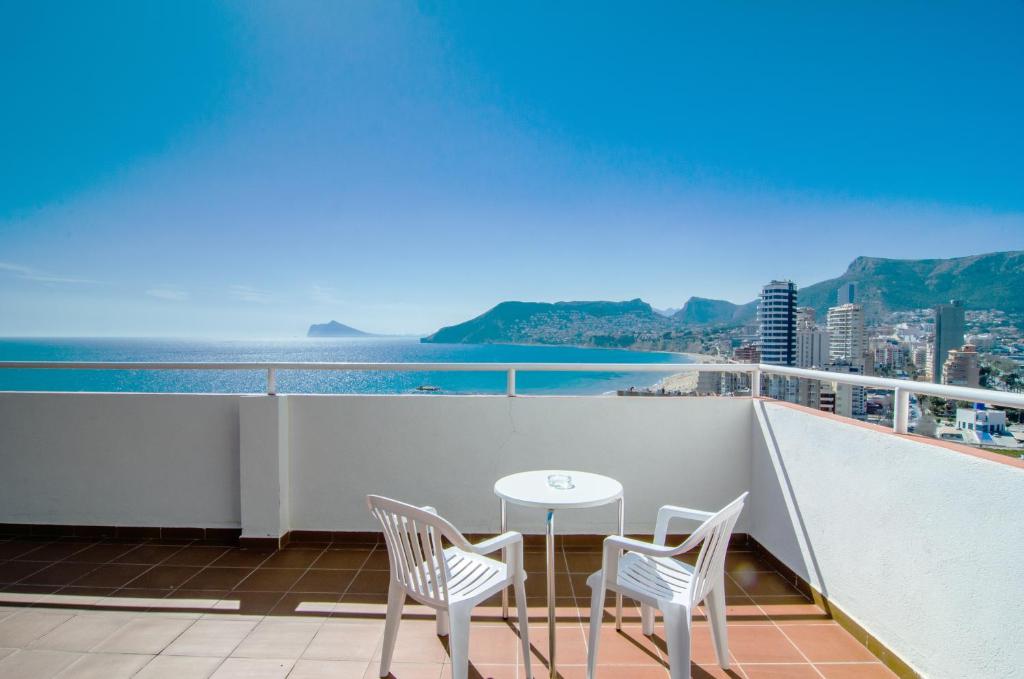 https://cf.bstatic.com/xdata/images/hotel/max1024x768/471411119.jpg?k=b2c69f75fd83fa16c2f5fe2d87aef72a84d942ad0cc2681c81fd7a591f20034d&o=&hp=1