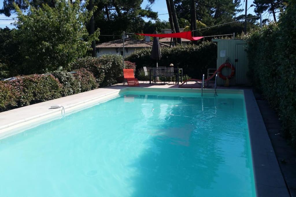 Villa familiale avec piscine, La TestedeBuch, France