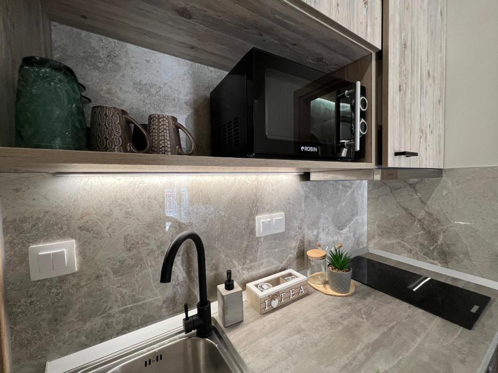 Supreme Secret Suite - 10