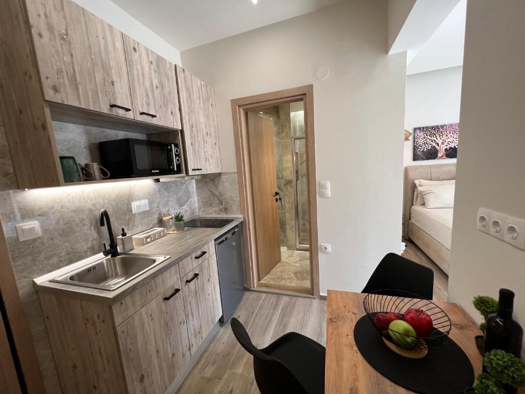 Supreme Secret Suite - 11