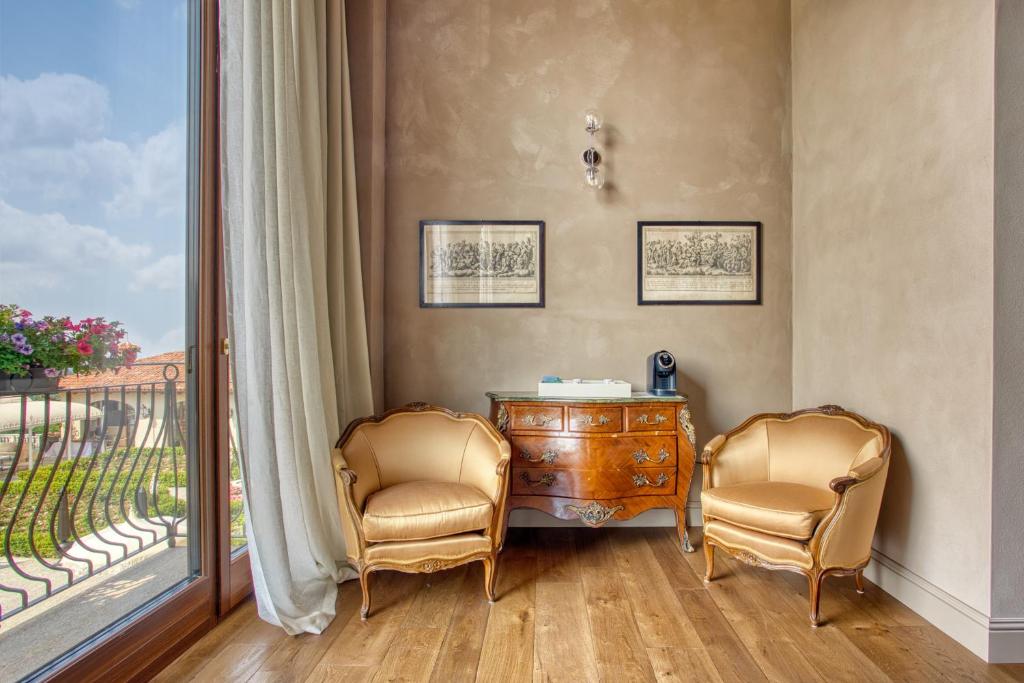 Posezení v ubytování Relais Le Due Matote